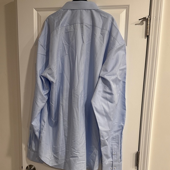 Men's Light Blue Dress Shirt - Picture 5 of 5